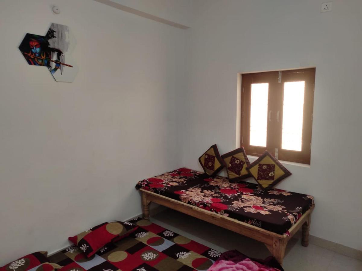 Nidhivan Homestay Vrindāvan Eksteriør billede