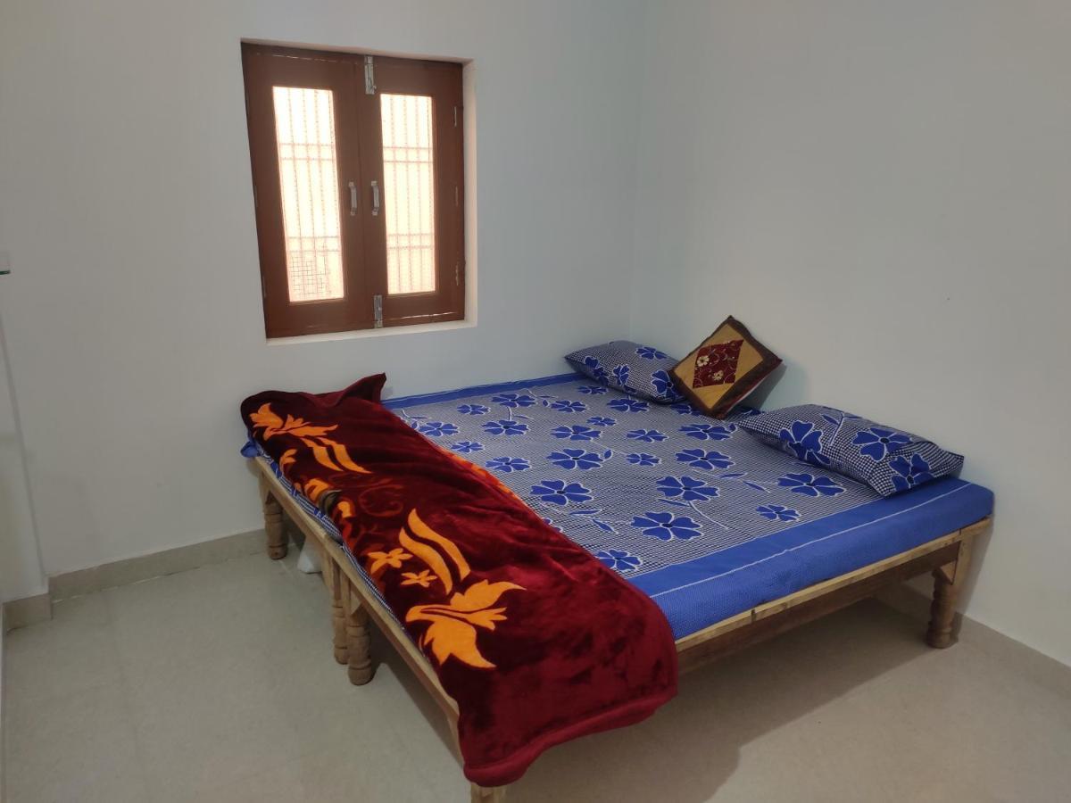 Nidhivan Homestay Vrindāvan Eksteriør billede