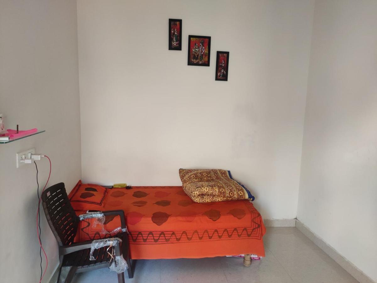 Nidhivan Homestay Vrindāvan Eksteriør billede